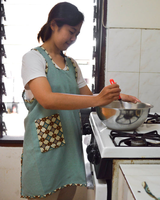 Apron (L)