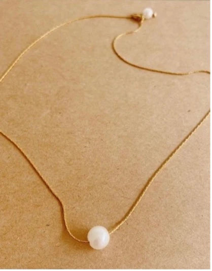 Simple Pearl Necklace