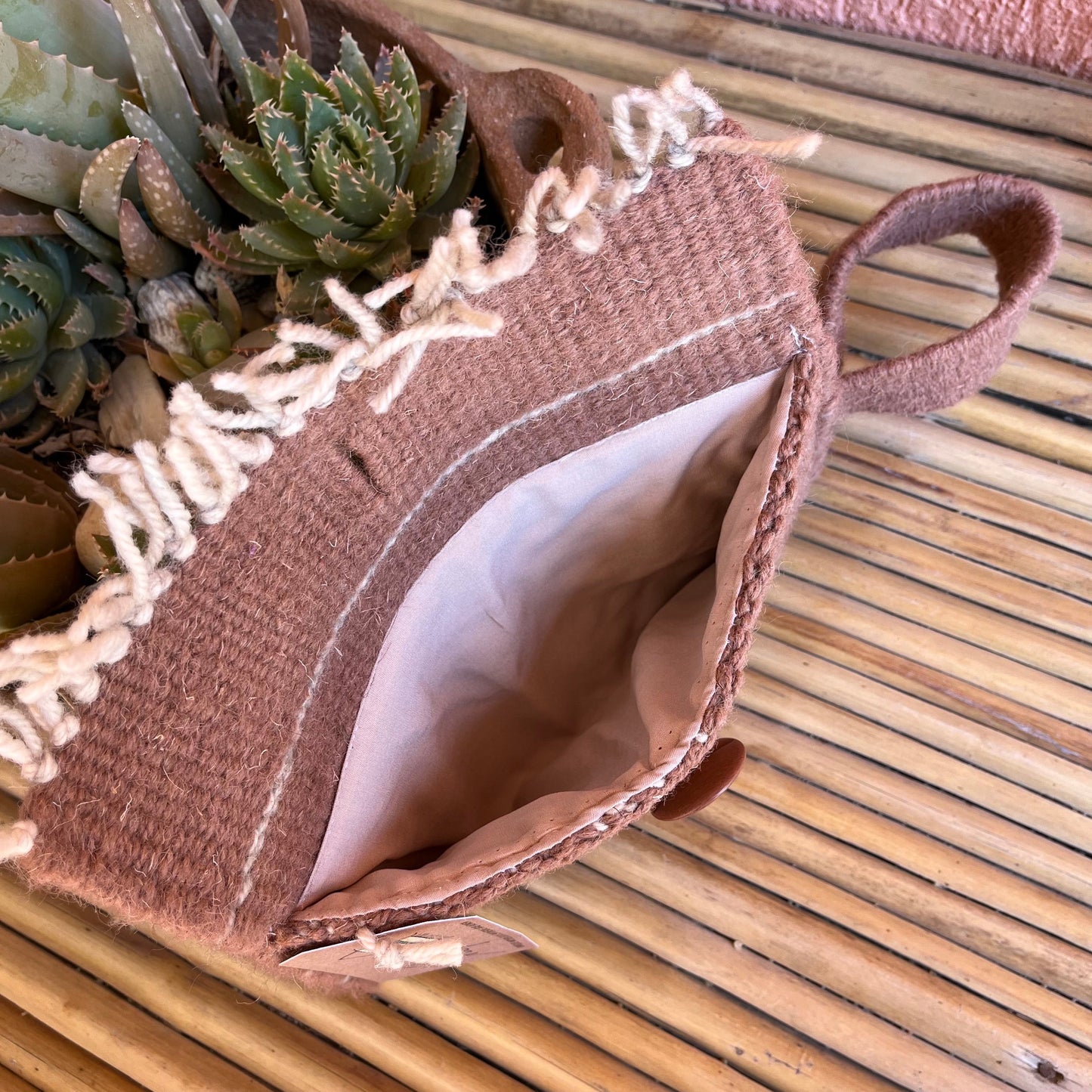 Clutch with Handle